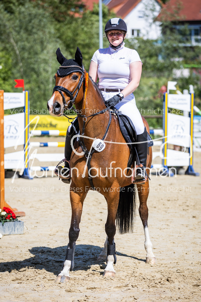 Donop24-ASprmstA-105 | MomenTaufnahmen Pferdesportfotos