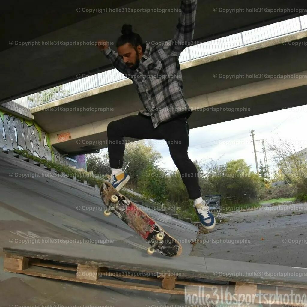 317065561_10210592813654628_7002172479135625921_n | Sportfotografie , Motorsport, Motoross, Reitsport, Mointainbike, Enduro,
Landschaft , Outdoor, Eventfotografie, Landschaft, Bilder online bestellen - Realisiert mit Pictrs.com