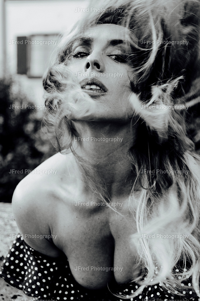 Fashion Shoot - Chantal | Cromatic Style - Realisiert mit Pictrs.com