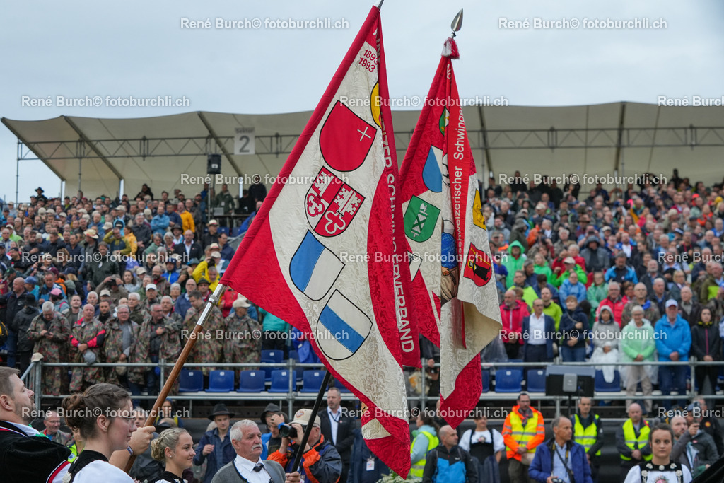 15 | René Burch leidenschaftlicher Fotograf aus Kerns in Obwalden.  Hier finden sie Sport, Landschaft und Natur Fotografie.
 - Realisiert mit Pictrs.com