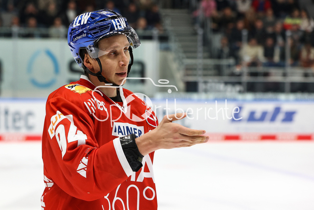 Augsburger Panther - Fischtown Pinguins Bremerhaven | Anrei HAKULINEN (AEV #94) ist unzufrieden / Symbolbild