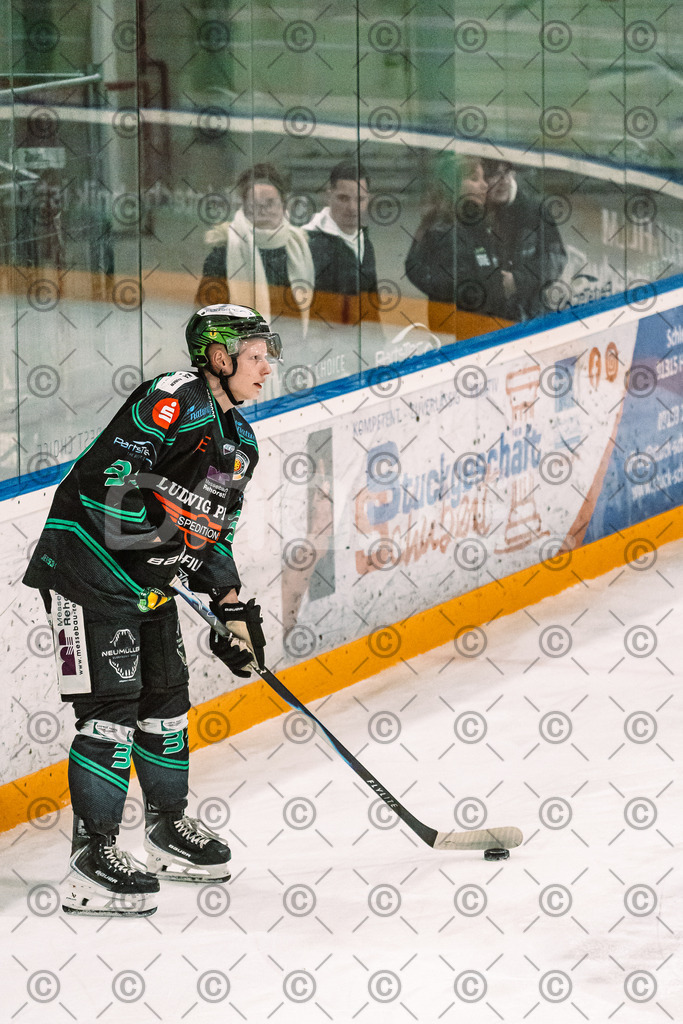 Alligators_vs_Erding_12_12_2025-062 | Höchstadt Alligators Fotogalerie: Eishockey-Action aus Franken. Professionelle Spielfotos, Portraits & Stadionbilder zum Download. Jetzt entdecken! - Realisiert mit Pictrs.com