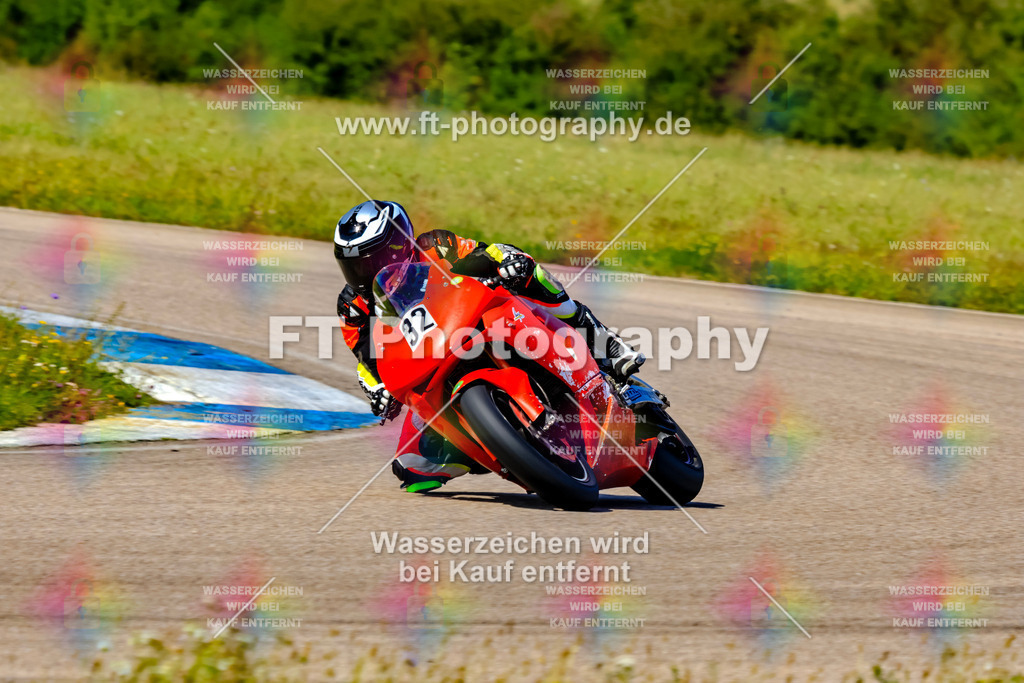 032-3550 | Hier findet Ihr Bilder von Touristenfahrten auf der Nürburgring Nordschleife oder von anderen Veranstaltungen die ich besucht habe. Viel Spass beim Durch Schauen 