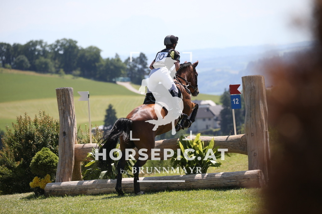 DL2Q1342 | Willkommen bei Brunnmayr - Design & Fotografie – Ihrem Spezialisten für Reitturniere und Pferdeveranstaltungen in Oberösterreich, Salzburg und Bayern! Seit über 17 Jahren sind wir leidenschaftlich dabei.