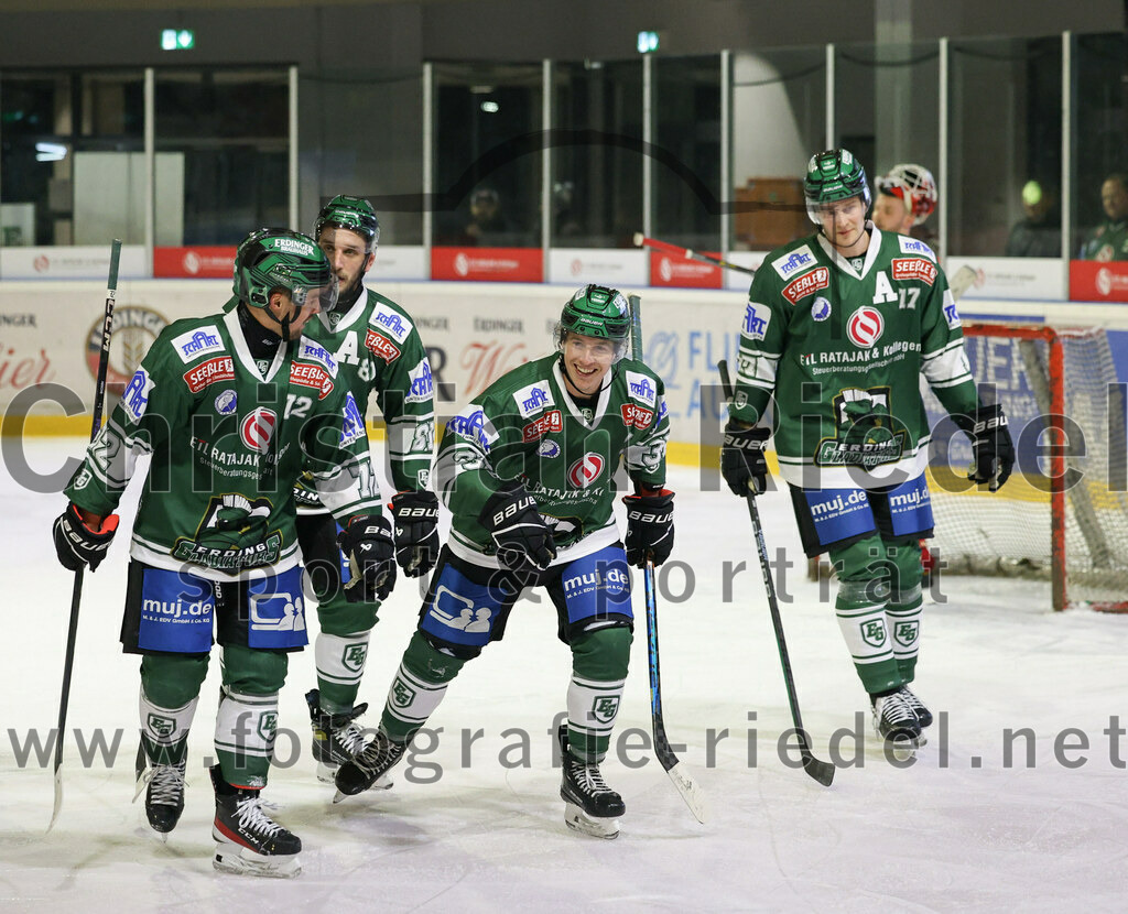 2024-01-12_093_TSV_Erding_gegen_EV_Dingolfing | Erding, Deutschland, 12.01.2024:
Eishockey, Bayernliga Vorrunde 2023 / 2024, 24. Spieltag, TSV Erding gegen EV Dingolfing, Endergebnis: 10:2

Leon Abstreiter (Erding Gladiators, #72)

Foto: Christian Riedel / fotografie-riedel.net