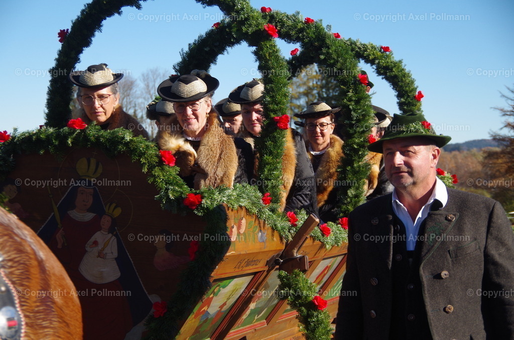 IMGP8085 | fotografiert von Axel PollmannLeonhardi Wallfahrt Benediktbeuern und Murnau, Fronleichnam, Fasching, Landschaft im Loisachtal und Benediktbeuern  - Realisiert mit Pictrs.com