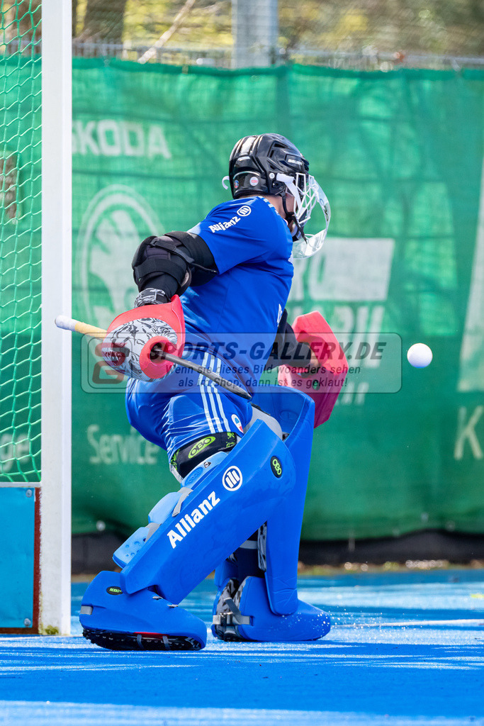 HK_20240323_109855 | 1. Bundesliga Hockey Herren Crefelder HTC - Mannheimer HC am 23.3.2024 Crefelder HTC  Hüttenallee, Krefeld , Florian Simon ( Torwart Mannheimer HCV #28 )