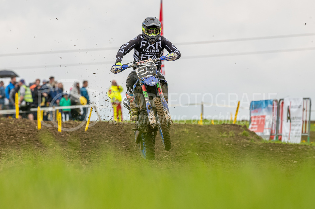 Motocross Schlatt bei Winterthur - 30. April 2022 | Motocross Schlatt bei Winterthur
MC Wila, Schlatt bei Winterthur
Bild: Sportfotografie Markus Aeschimann | www.markus-aeschimann.ch - Realisiert mit Pictrs.com