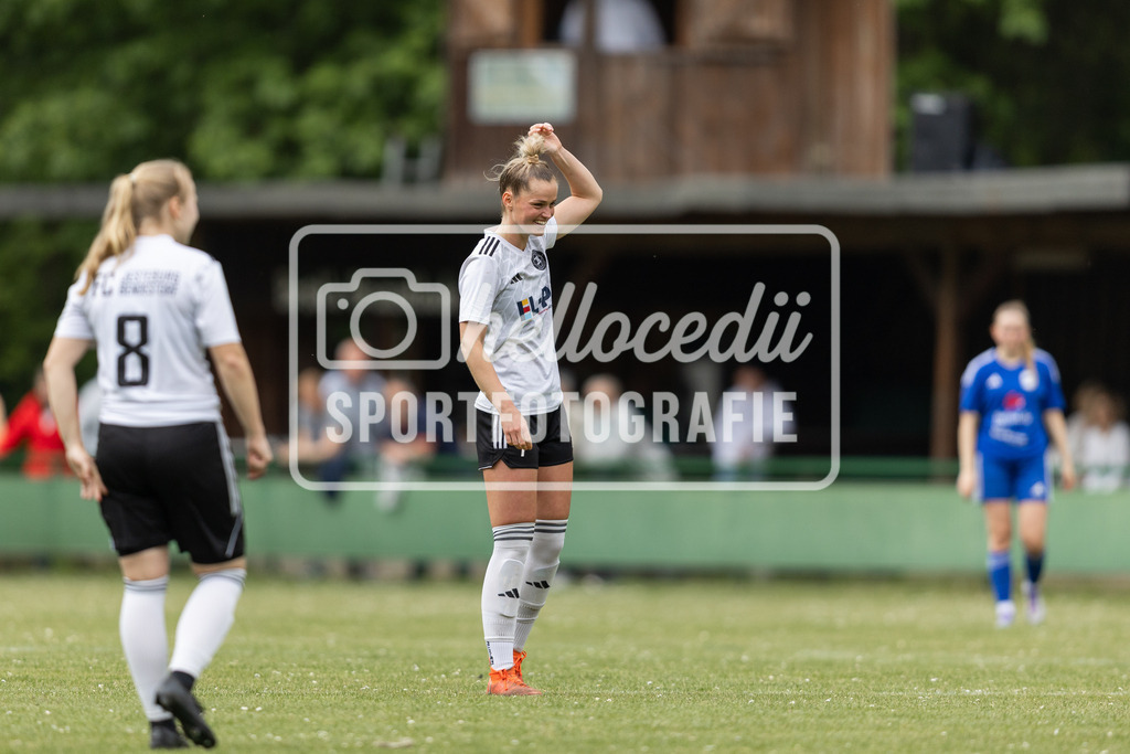 Fußball I Frauen I Saison 2025-2026 I Oberliga Niedersachsen I FC Jesteburg-Bendestorf - BW Hollage I 12657 | realhellocedii - Realisiert mit Pictrs.com