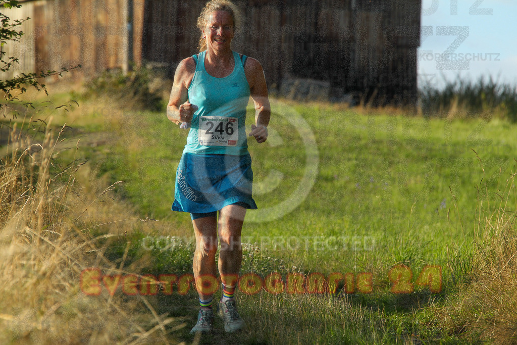 250801_1929_EV4_8770 | Sportfotografie im Rhein-Sieg Kreis, Köln, Bonn, NRW, Rheinland Pfalz, Hessen, etc. Unser Tätigkeitsfeld umfasst den Laufsport vom Volkslauf über den Marathon, Duathlon, Triathon bis zum Ultralauf wie Kölnpfad Ultra oder Schindertrail.