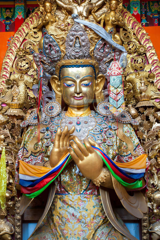 MW0411-9670 | Buddha im tibetischen Kloster Ganden Sumtseling
 - Realisiert mit Pictrs.com