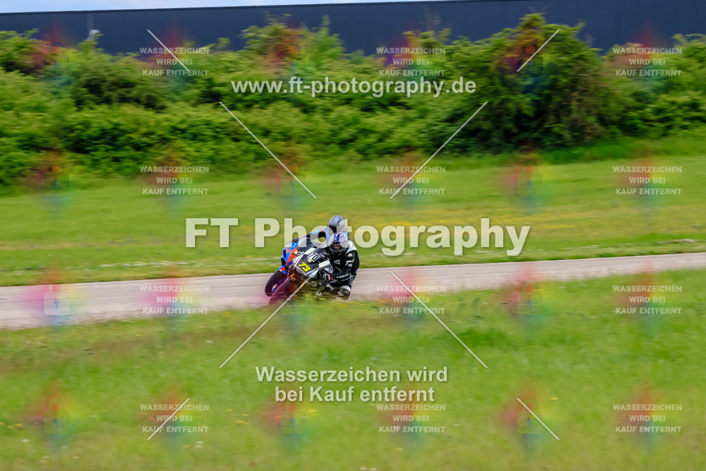 MotoTeam-3463 | Hier findet Ihr Bilder von Touristenfahrten auf der Nürburgring Nordschleife oder von anderen Veranstaltungen die ich besucht habe. Viel Spass beim Durch Schauen 