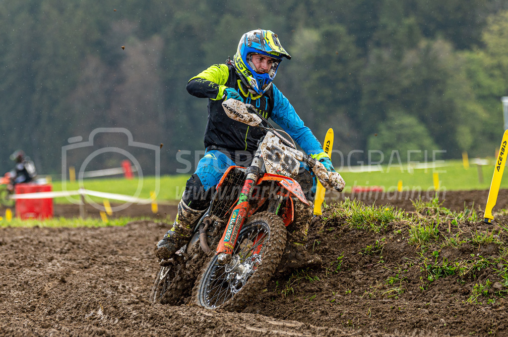 Motocross Schlatt bei Winterthur - 30. April 2022 | Motocross Schlatt bei Winterthur
MC Wila, Schlatt bei Winterthur
Bild: Sportfotografie Markus Aeschimann | www.markus-aeschimann.ch - Realisiert mit Pictrs.com