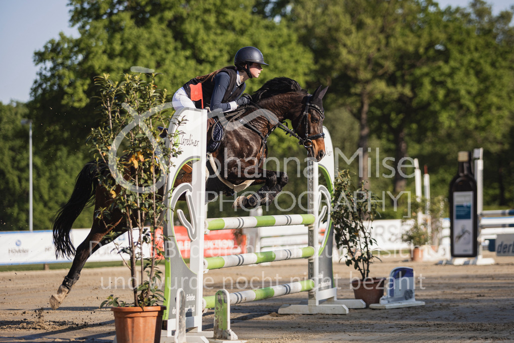 250501_MünsterHandorf_PonyTrophy-250 | Deine schönsten Turniermomente als professionelle Fotos! Entdecke hochwertige Pferdesport-Fotografie im Online-Shop. Jetzt Fotos finden & bestellen!