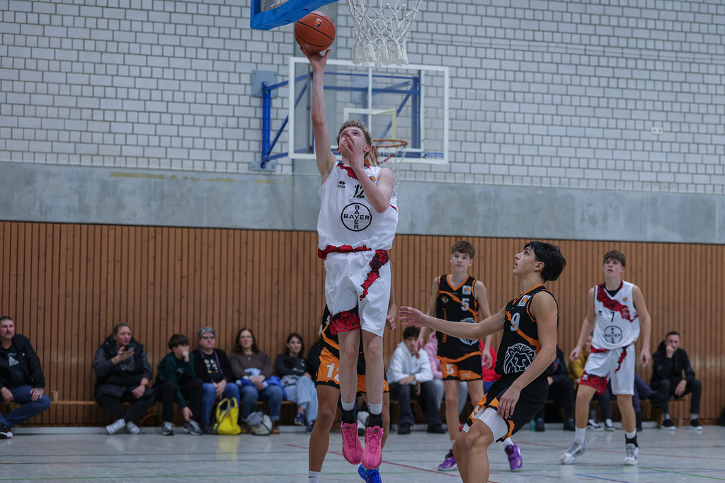 JBBL BAYER GIANTS vs Young Lions Wuppertal-53 | Fotos von Basketballspielen aus dem Raum NRW fotografiert von Gero Mueller-Laschet und Daniel Schaefer - Realisiert mit Pictrs.com