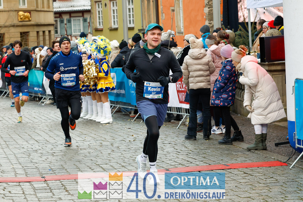 VR Bank Hauptlauf 10km | 40. Optima 3koenigslauf 2026 - Realisiert mit Pictrs.com
