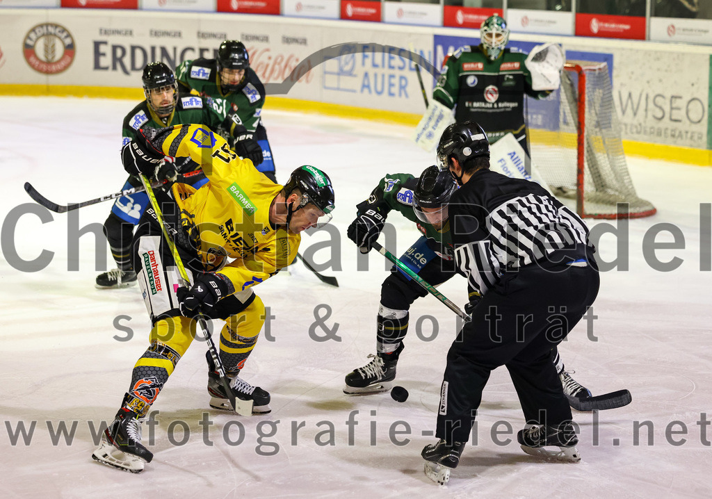 2022-11-20_056_TSV_Erding_gegen_ERSC_Amberg | Erding, Deutschland, 20.11.2022:
Eishockey, Bayernliga 2022 / 2023, 15. Spieltag, TSV Erding gegen ERSC Amberg, Endergebnis: 5:1

Foto: Christian Riedel / fotografie-riedel.net