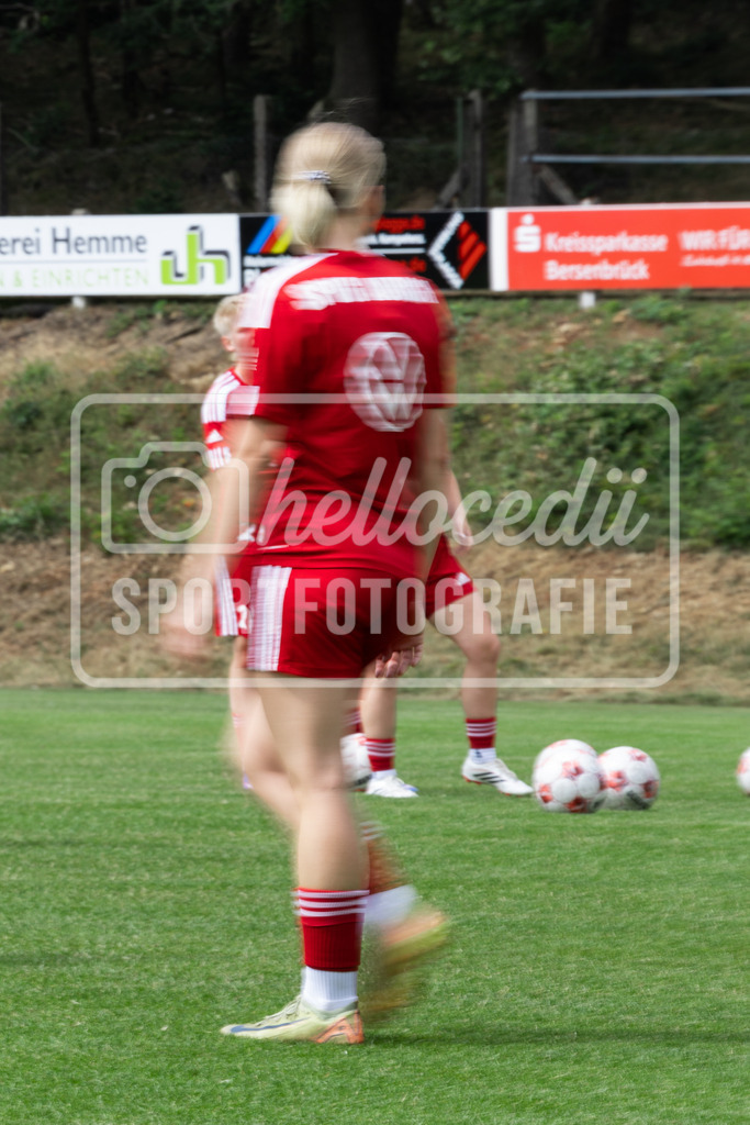 Fußball I Frauen I Testspiel I SpVg Aurich - DJK Arminia Ibbenbüren I 15248 | realhellocedii - Realisiert mit Pictrs.com