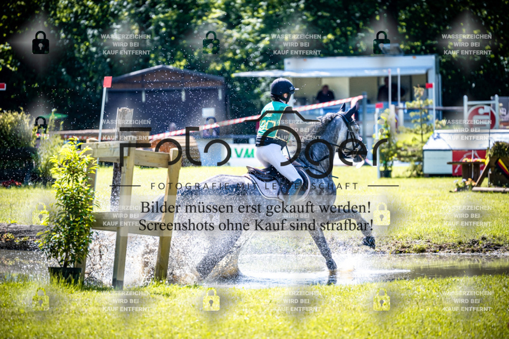 A1_Vielseitigkeitsturnier Melle Oldendorf-15c-0258 | Entdecke hochwertige Reitturnierfotos von Foto Oger. Professionell, emotional und authentisch – jetzt Lieblingsmomente im Shop bestellen.Deutschlandweite Turnierfotografie. - Realisiert mit Pictrs.com