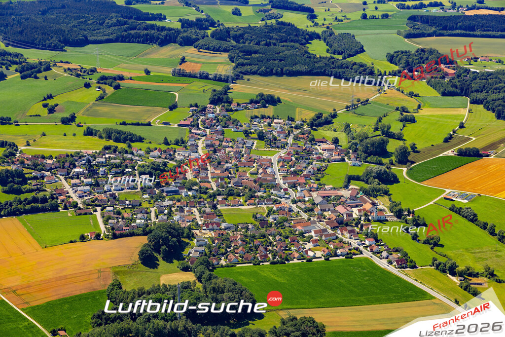 Die Luftaufnahme Klingen - Aichach wurde 2022 vom Flugzeug aus (keine Drohne) erstellt. Hohe Auflösung -für große Poster und Wandbilder geeignet - Garantiert!