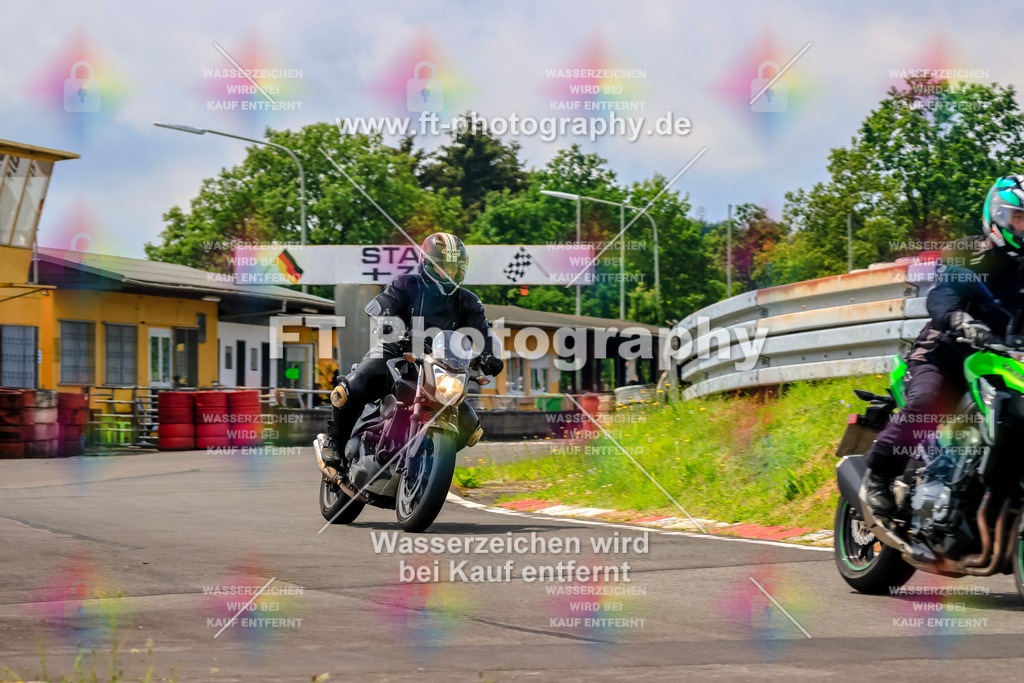 _TCM3234 | Hier findet Ihr Bilder von Touristenfahrten auf der Nürburgring Nordschleife oder von anderen Veranstaltungen die ich besucht habe. Viel Spass beim Durch Schauen 