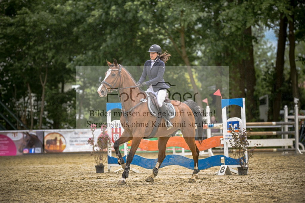 20240505-DOS_9328 | Entdecke hochwertige Reitturnierfotos von Foto Oger. Professionell, emotional und authentisch – jetzt Lieblingsmomente im Shop bestellen.Deutschlandweite Turnierfotografie. - Realisiert mit Pictrs.com