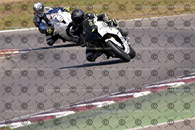 26bt04-1826 | markuskiefer.com - Realisiert mit Pictrs.com