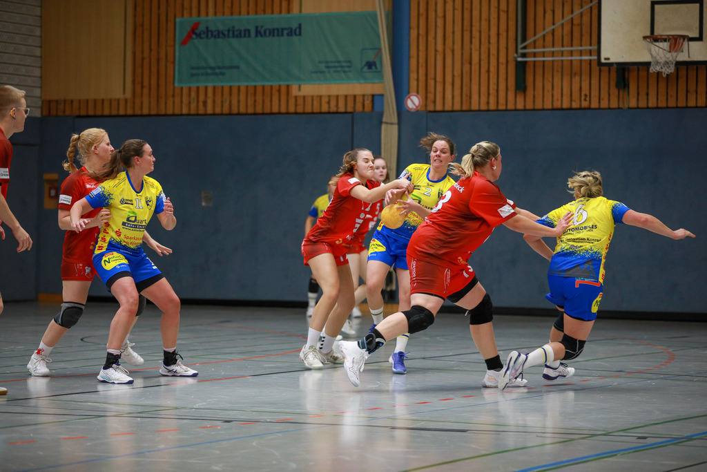 SVN_SvSchermbeck_051024_097 | Bildergalerie von Sport-Ereignissen aber auch von weiteren spannenden Dingen - nicht nur vom Niederrhein. In Anlehnung an den bekannten Spruch von Hanns Dieter Hüsch heißt das Motto: "Niederrhein ist überall".  - Realisiert mit Pictrs.com