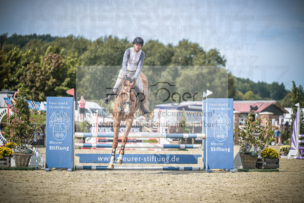 DOS_3855 | Entdecke hochwertige Reitturnierfotos von Foto Oger. Professionell, emotional und authentisch – jetzt Lieblingsmomente im Shop bestellen.Deutschlandweite Turnierfotografie. - Realisiert mit Pictrs.com