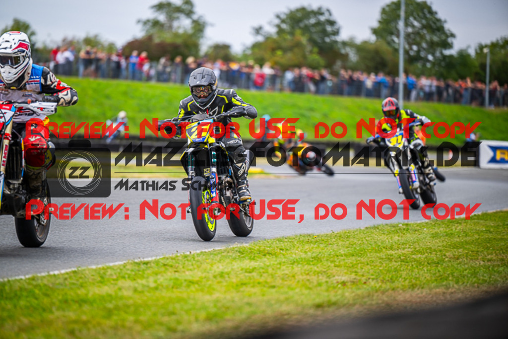 MaZZes_FotoMatrix_231001_9261 | S2