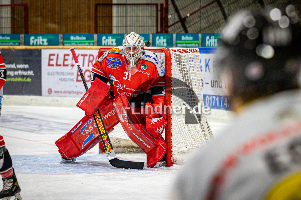 TSV Peißenberg MINERS gegen EA Schongau | Eishockey Bayernliga Herren Vorrunde 2024/25, TSV Peißenberg MINERS gegen EA Schongau, 20241031,Korbinian SERTL (MINERS Goali 31) in Aktion,2024-10-31 in Peißenberg (Eisstadion Peißenberg)Korbinian SERTL (MINERS Goali 31)Copyright: WolfgangxLindner foto-lindner.de