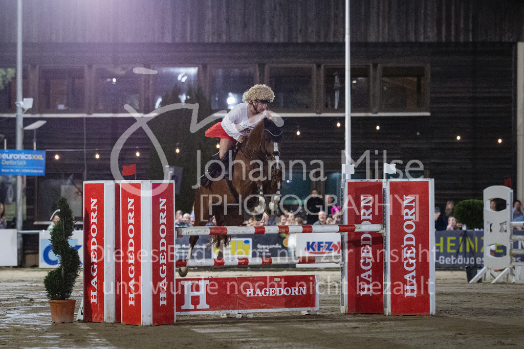 230827_Delbrueck_Kostuem-775 | Deine schönsten Turniermomente als professionelle Fotos! Entdecke hochwertige Pferdesport-Fotografie im Online-Shop. Jetzt Fotos finden & bestellen!