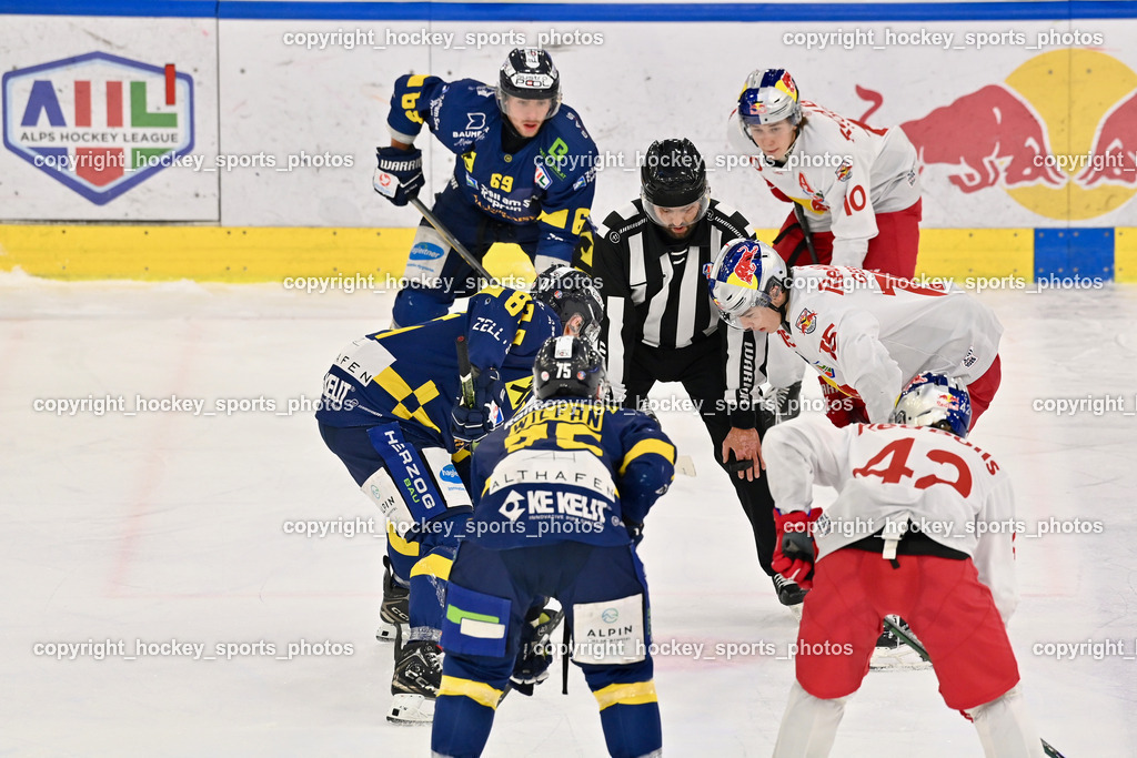 RED BULL HOCKEY JUNIORS vs. EK DIE ZELLER EISBÄREN | #87 Piuk Tobias EK DIE ZELLER EISBÄREN, #15 Gesson Adrian RED BULL HOCKEY JUNIORS, ZACHERL Patrick Referee, #69 Widhalm Leon EK DIE ZELLER EISBÄREN, #10 Kogler Luca RED BULL HOCKEY JUNIORS, RED BULL HOCKEY JUNIORS vs. EK DIE ZELLER EISBÄREN, RED BULL HOCKEY JUNIORS vs. EK DIE ZELLER EISBÄREN am 14.01.2025 in Salzburg (Eisarena Salzburg), Austria, (Photo by Bernd Stefan)