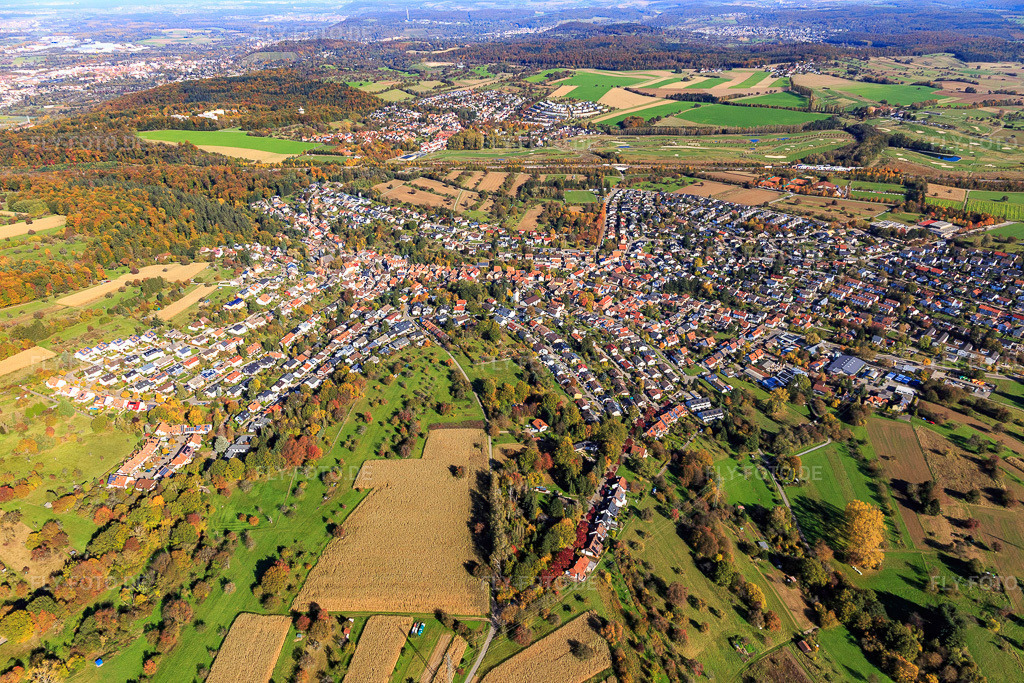 Luftbild: Ortsansicht von Süden im Ortsteil Grünwettersbach in Karlsruhe im Bundesland Baden-Württemberg in Deutschland. Foto: IMG_129985.jpg vom 24.10.2021 durch Werner Riehm/FLY-FOTO.de