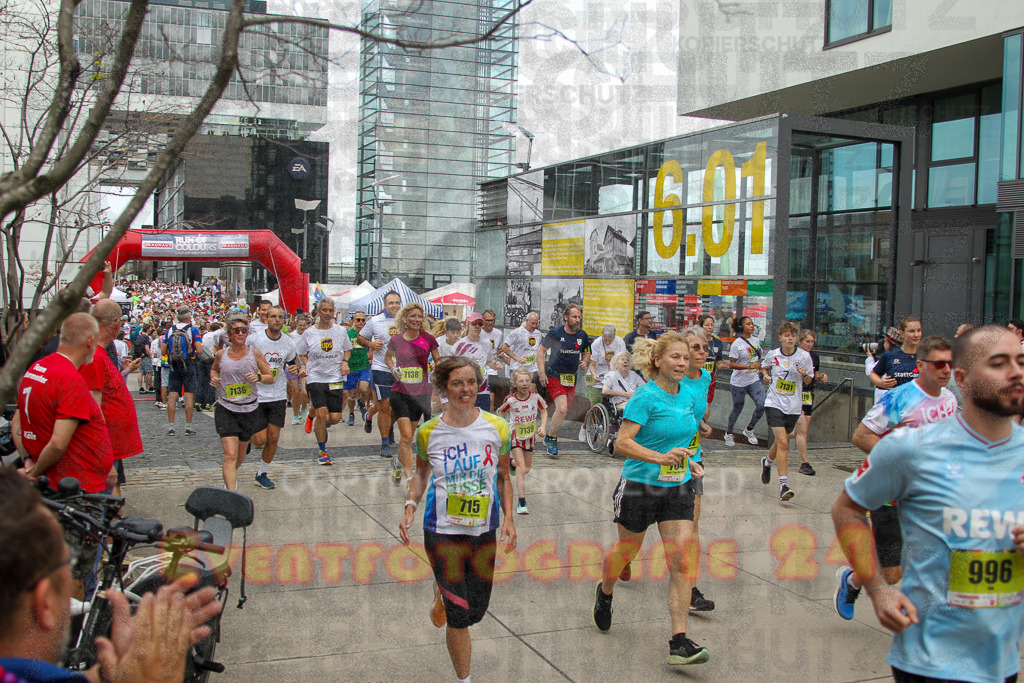250920_1300_EV4_5032 | Sportfotografie im Rhein-Sieg Kreis, Köln, Bonn, NRW, Rheinland Pfalz, Hessen, etc. Unser Tätigkeitsfeld umfasst den Laufsport vom Volkslauf über den Marathon, Duathlon, Triathon bis zum Ultralauf wie Kölnpfad Ultra oder Schindertrail.