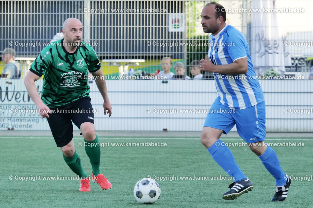 Fußball Kreispokal 25/26 Ü 32 : Spiel um Platz 3 : SV 08/29 Friedrichsfeld - SV Ringenberg AH  2 : 1 | Fußball Kreispokal 25/26 Ü 32 : Spiel um Platz 3 : SV 08/29 Friedrichsfeld - SV Ringenberg AH  2 : 1Spielort : Voerde Friedrichsfeld - Realisiert mit Pictrs.com
