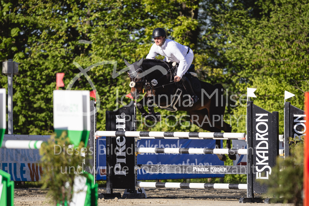 260501_Spenge_12_SprPf-M-635 | Deine schönsten Turniermomente als professionelle Fotos! Entdecke hochwertige Pferdesport-Fotografie im Online-Shop. Jetzt Fotos finden & bestellen!