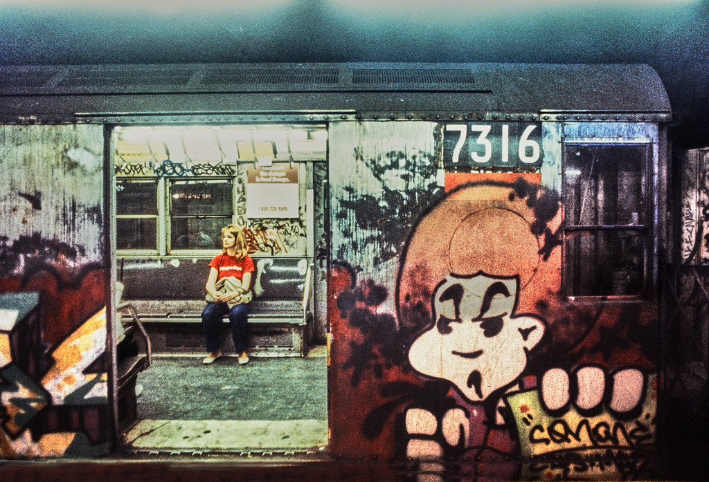 USA_NYC_subway_1980_09748 | Eines der ersten Graffittis der 80er Jahre., mit denen Diese Kunst ich in der Welt vergreitete.  Subway Manhattan, N.Y.