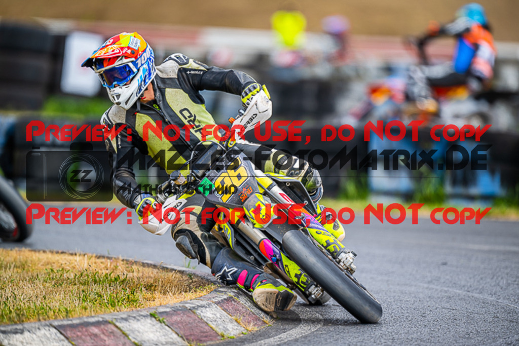 MaZZes_FotoMatrix_220529_6924 | Fotograf Mathias Schmid
Sportfotograf,
Eventfotograf,
Hochzeitsfotograf,
Portraitfotograf