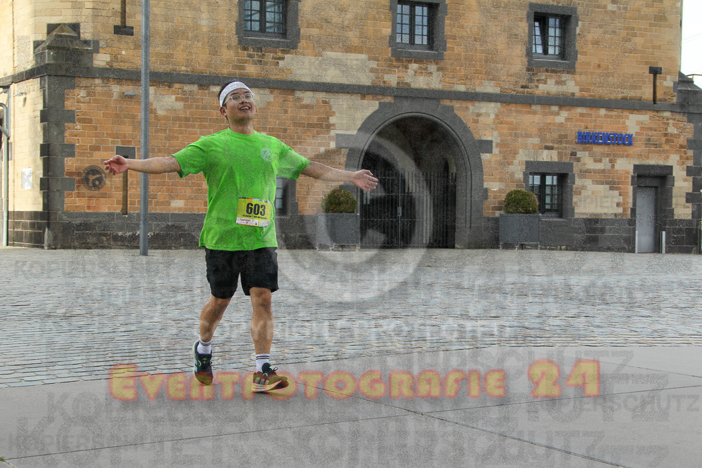 250920_1537_EV4_9323 | Sportfotografie im Rhein-Sieg Kreis, Köln, Bonn, NRW, Rheinland Pfalz, Hessen, etc. Unser Tätigkeitsfeld umfasst den Laufsport vom Volkslauf über den Marathon, Duathlon, Triathon bis zum Ultralauf wie Kölnpfad Ultra oder Schindertrail.