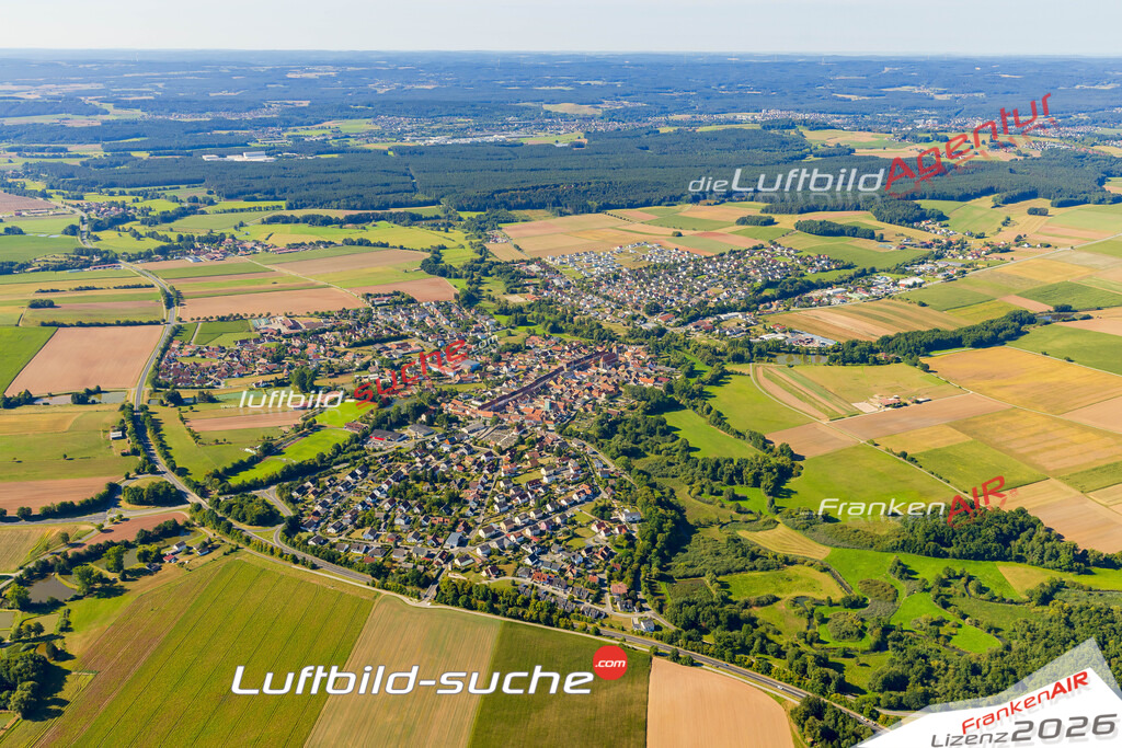 Luftaufnahme von  Hahnbach - Die Luftaufnahme wurde 2025 vom UL-Flugzeug heraus erstellt ( keine Drohne ) - Hochauflösende Luftaufnahme - für professionelle Ausdrucke geeignet. Die Geschenkidee !Mit Lizenz und Bildrechte bestellbar