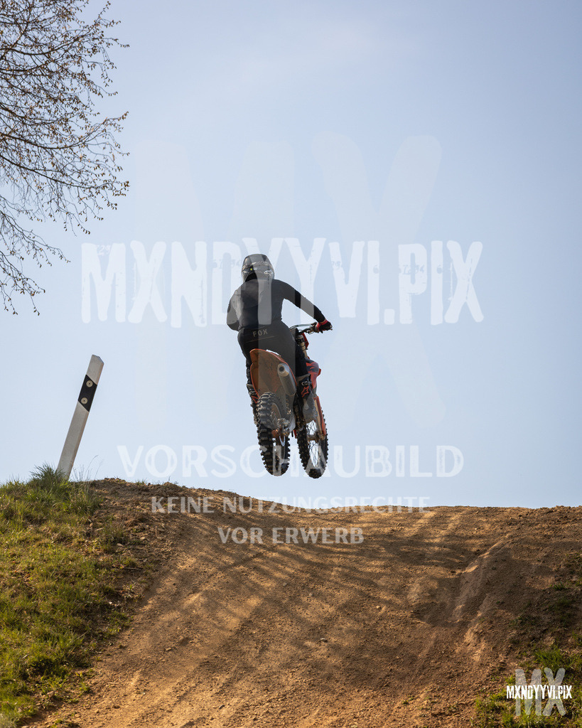 866A3881 | mxndyyvipix