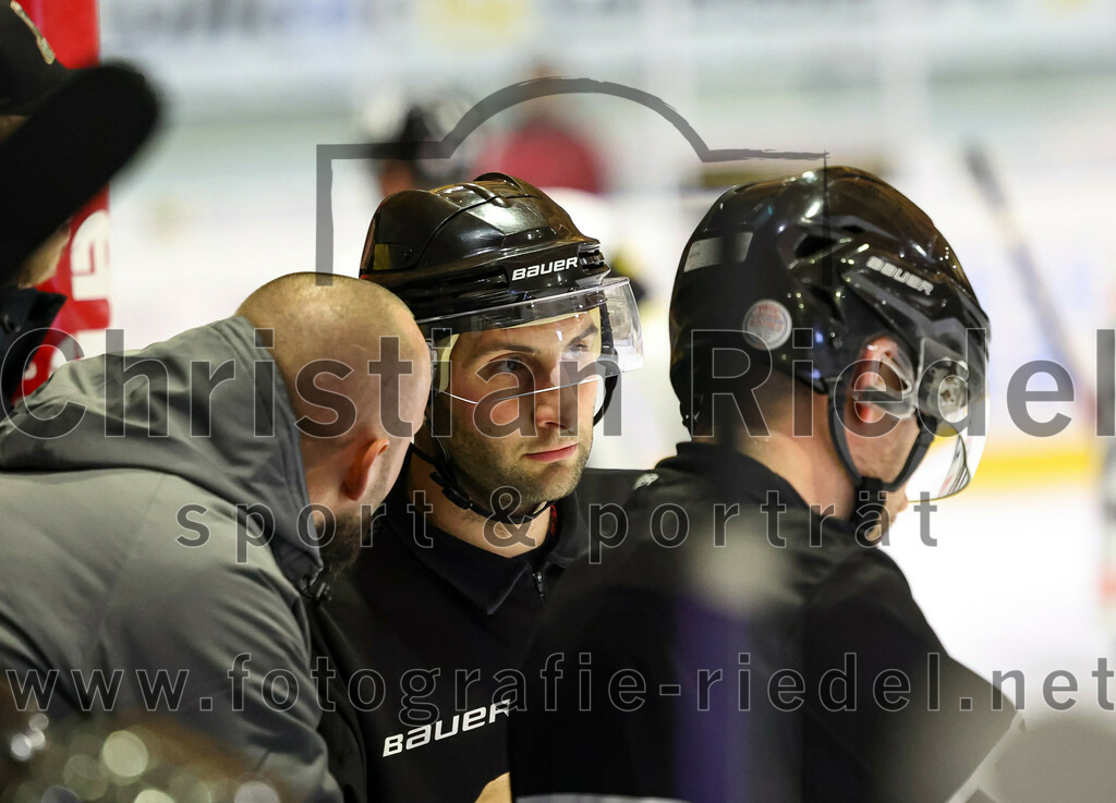 2022-12-23_137_TSV_Erding_gegen_EA_Schongau | Erding, Deutschland, 23.12.2022:
Eishockey, Bayernliga 2022 / 2023, 22. Spieltag, TSV Erding gegen EA Schongau, Endergebnis: 

Foto: Christian Riedel / fotografie-riedel.net