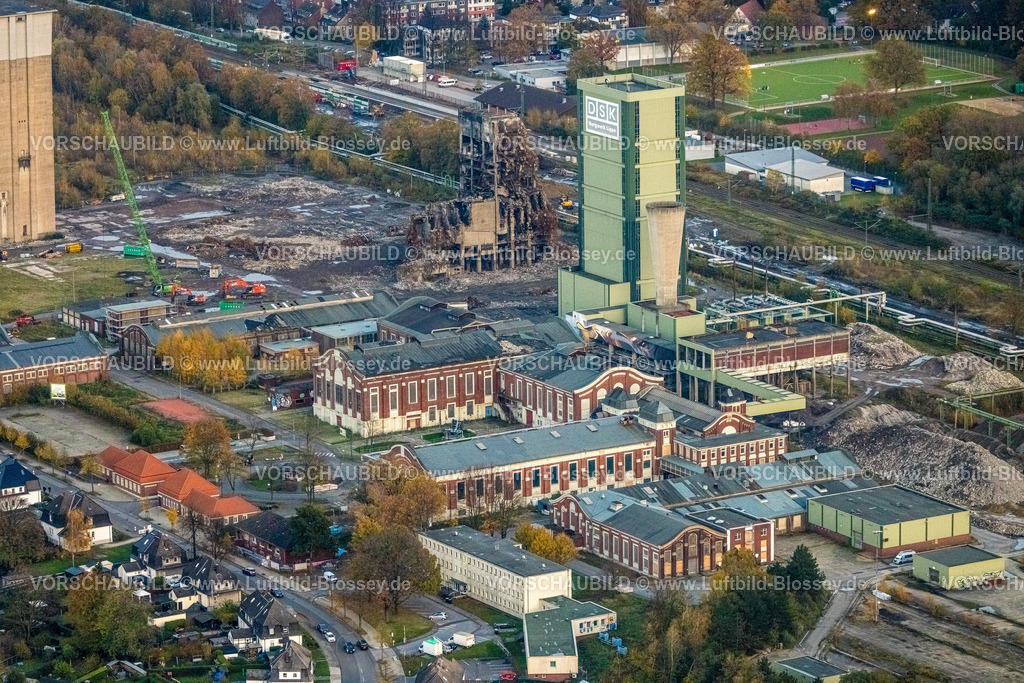 Gelsenkirchen231103411 | Luftbild, ehemaliges DSK Bergwerk Lippe  Westerholt, neues Quartier für klimagerechtes Arbeiten und Wohnen, Egonstraße, an der Stadtgrenze zu Gelsenkirchen, umgeben von herbstlichen Laubbäumen, Hassel, Gelsenkirchen, Ruhrgebiet, Nordrhein-Westfalen, Deutschland