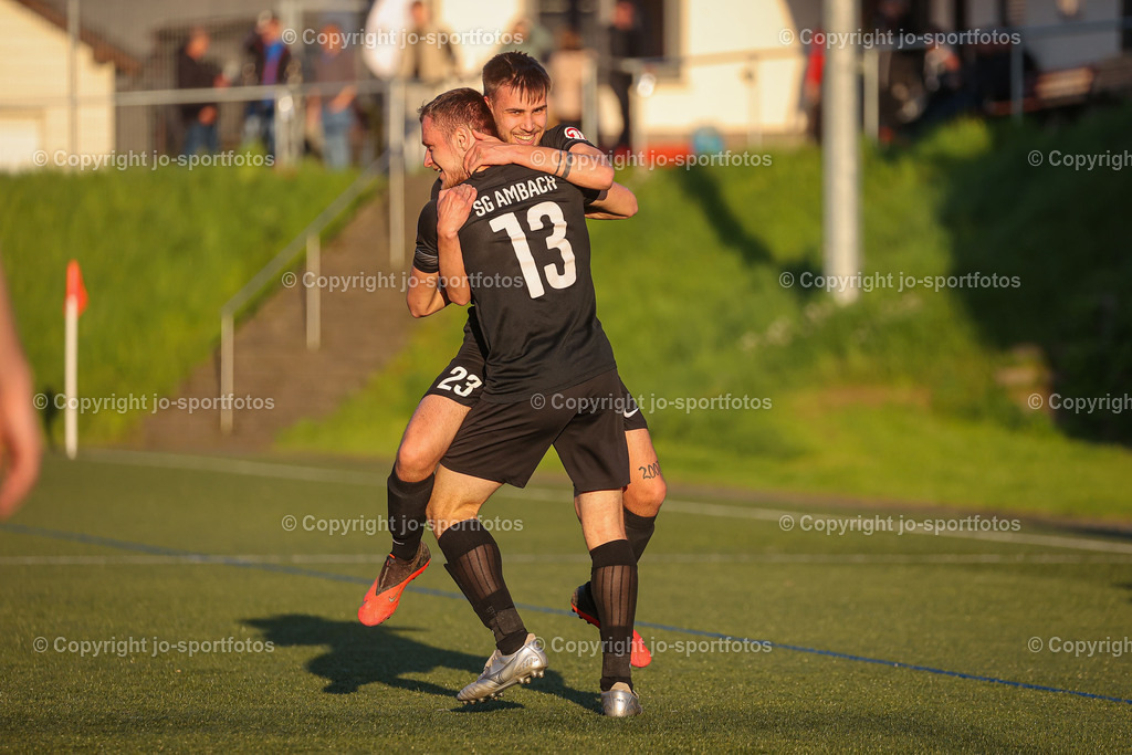 BQ3I2807 | 02.05.2023; Kreisliga C2 Dillenburg; Kunstrasenplatz Oberscheld; SV Oberscheld II - SG Ambach II; Ergebnis 3:4 (0:2)