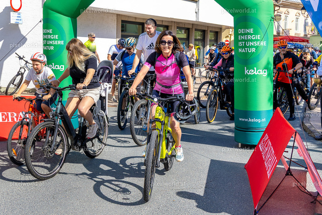 Ossiachersee autofrei - Start am Hauptplatz Feldkirchen | Bildershop von pixelworld.at - Realisiert mit Pictrs.com