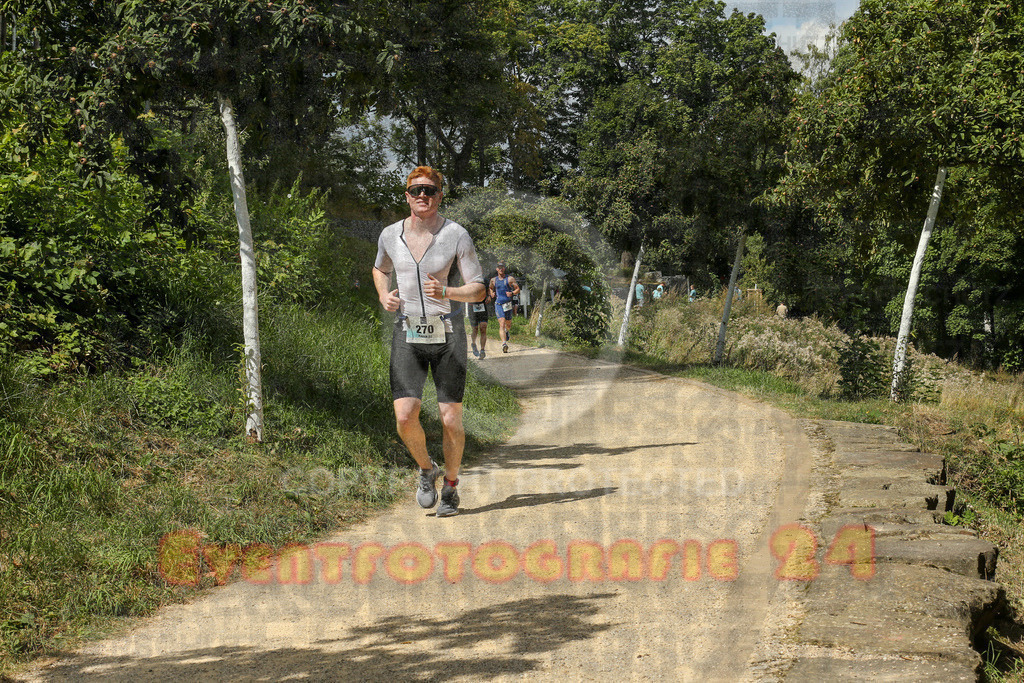 250824_1338_EX1_3093 | Sportfotografie im Rhein-Sieg Kreis, Köln, Bonn, NRW, Rheinland Pfalz, Hessen, etc. Unser Tätigkeitsfeld umfasst den Laufsport vom Volkslauf über den Marathon, Duathlon, Triathon bis zum Ultralauf wie Kölnpfad Ultra oder Schindertrail.