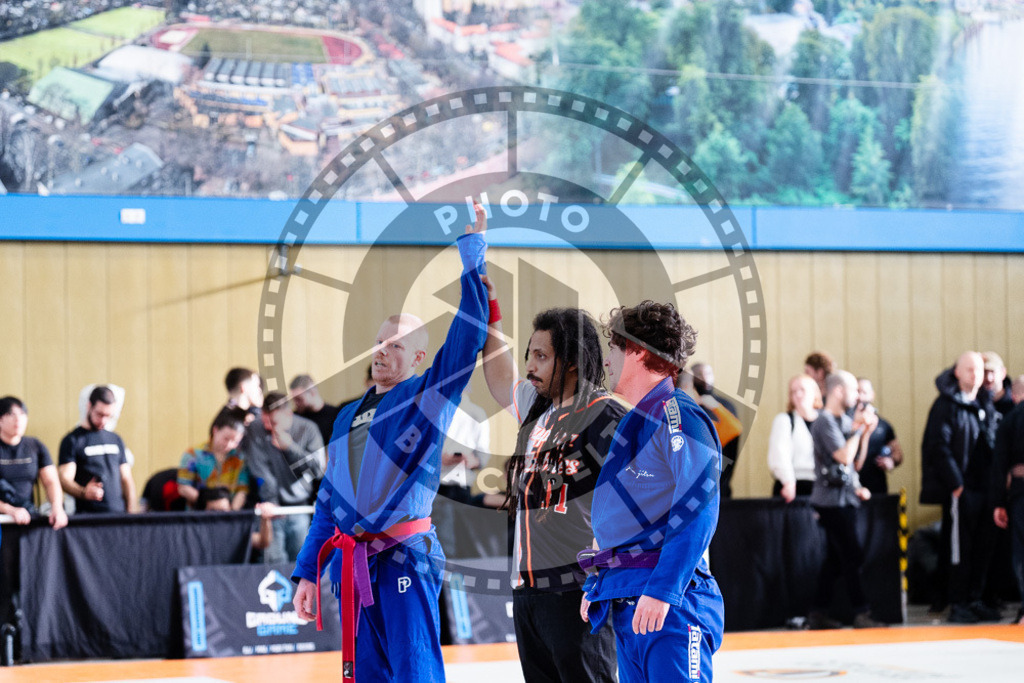 20251122PBB11803 | Athletes compete during the Grappling Industries Berlin Jiu-Jitsu and Grappling Championship, on November 22, 2025 in Berlin, Germany. © photoblackbelt