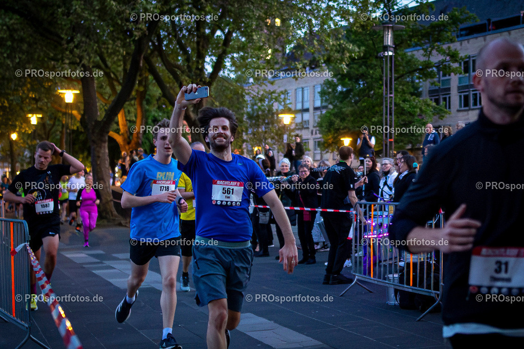 21. Nachtlauf des ASV Köln; Köln, 08.05.24 | Impressionen vom 21. Nachtlauf des ASV Köln am 08.05.24 in der Altstadt von Köln (Deutschland). Foto: BEAUTIFUL SPORTS/Bernd Hoffmann