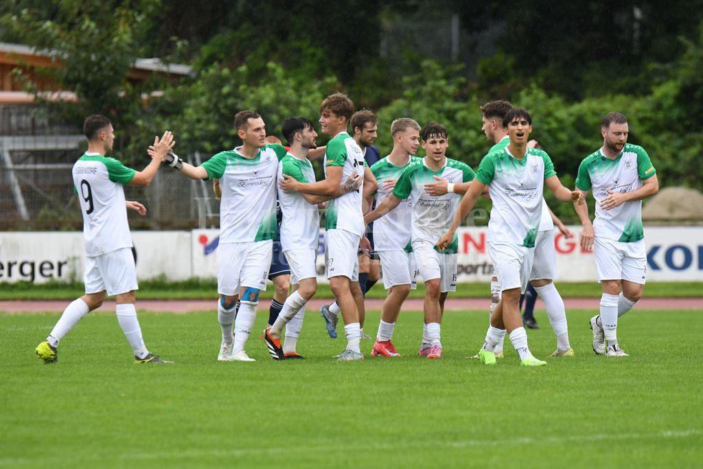 SpVgg GW Deggendorf : FC Obernzell-Erlau | Felix Rem (SpVgg GW Deggendorf #27) Torjubel nach dem 1:0 Führungstreffer - Realisiert mit Pictrs.com